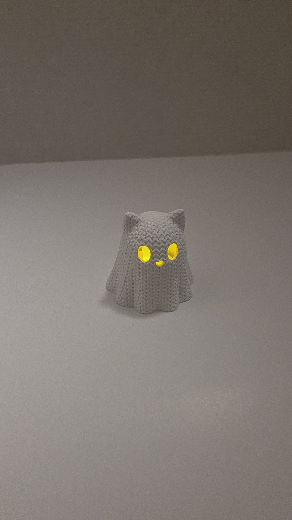 Knitted Texture Cat Ghost (Tea Light Cover)