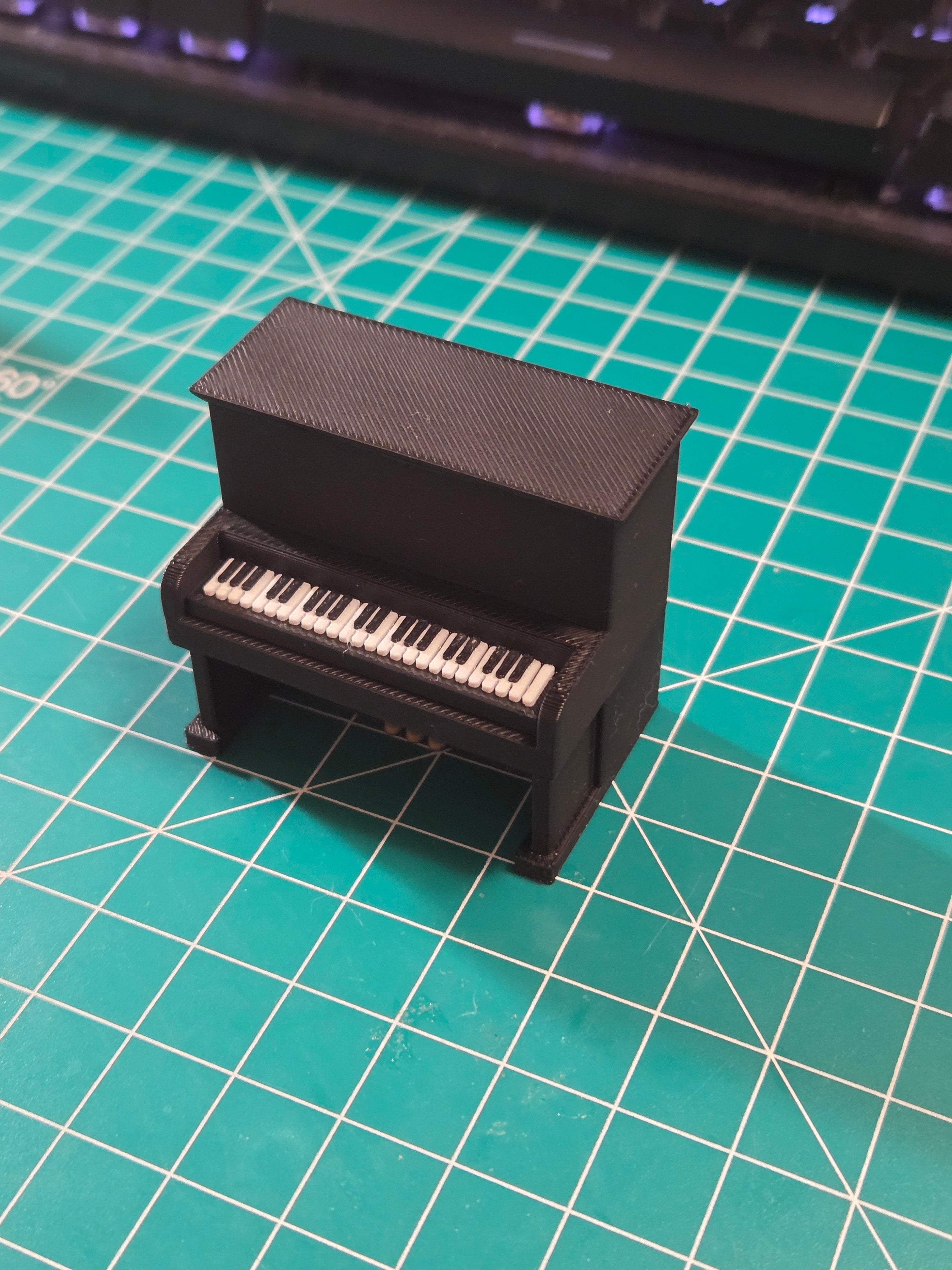 Mini Upright Piano