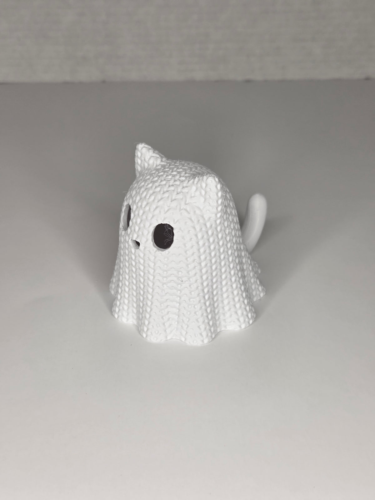 Knitted Texture Cat Ghost (Tea Light Cover)