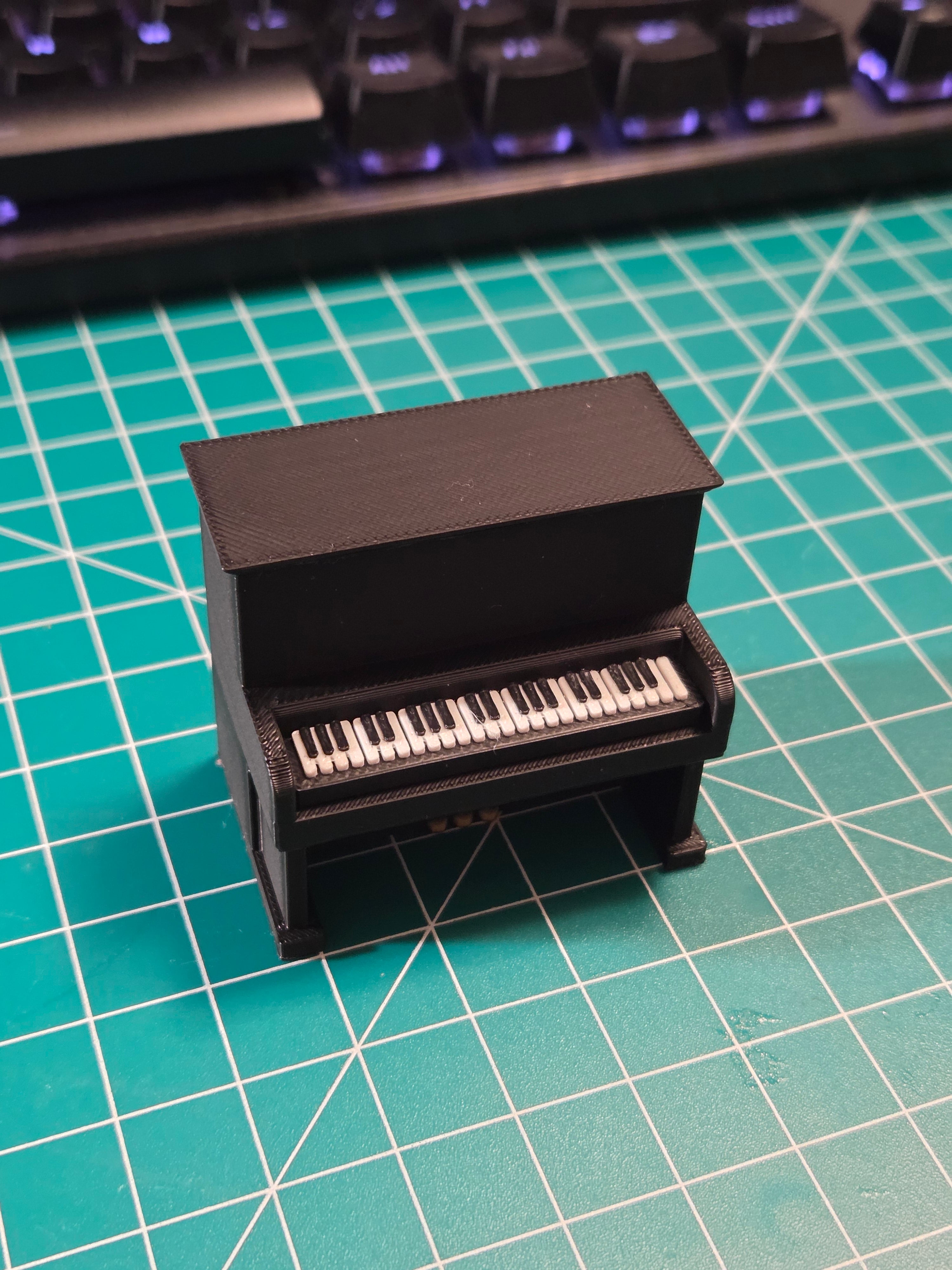 Mini Upright Piano