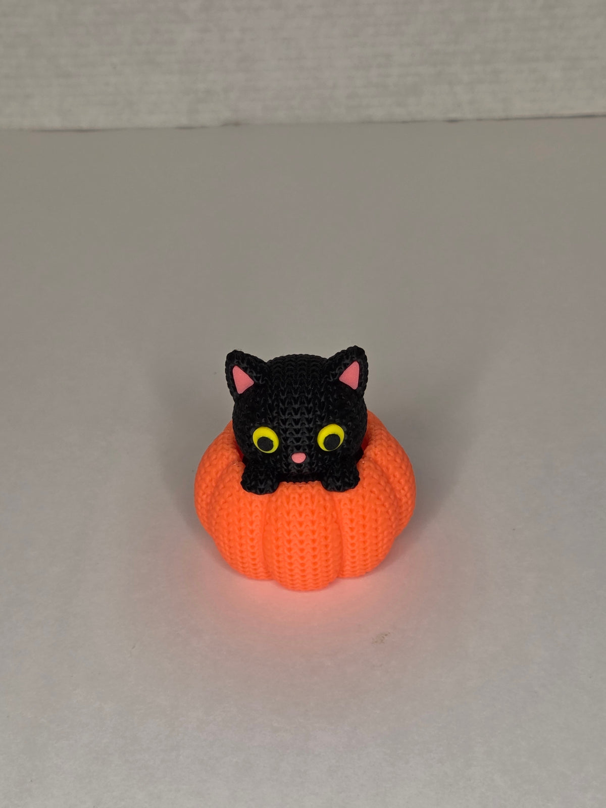 Cat in Pumpkin, Knitted Texture