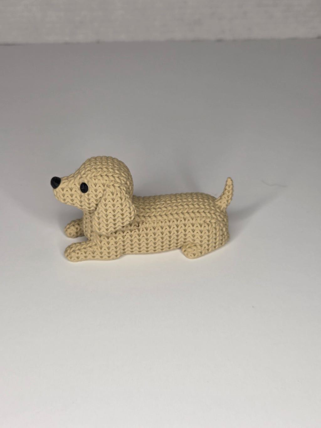 Dachshund | Cute Knitted Texture Figurine