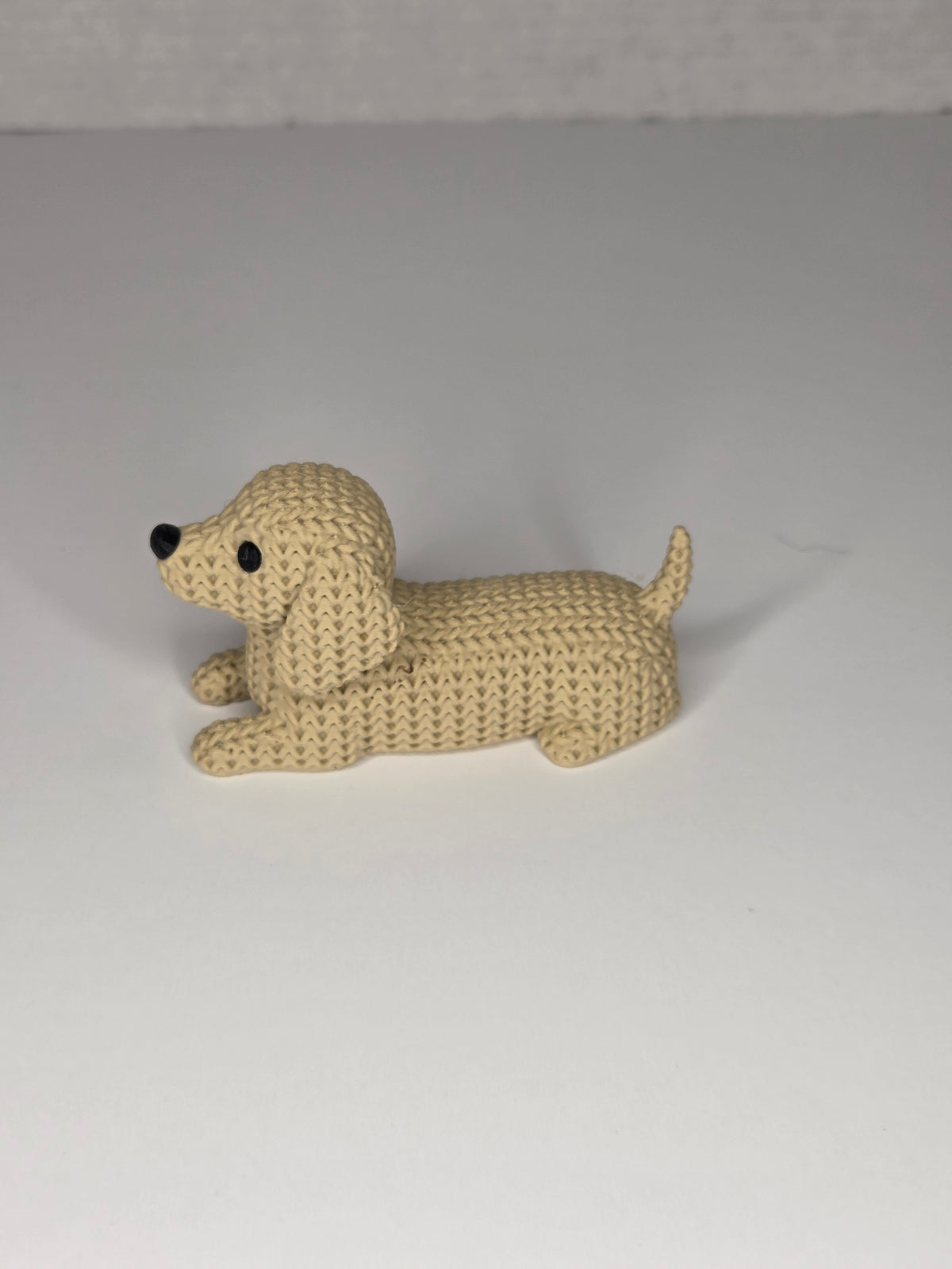 Dachshund | Cute Knitted Texture Figurine