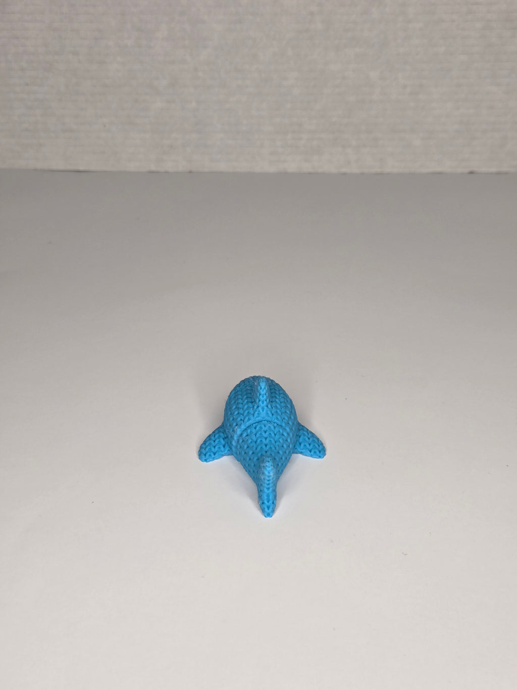 Cute Fidget Shark | Articulated Animal, Gift for Animal Lovers, Stimulating Knitted Texture, Marine Life Toy